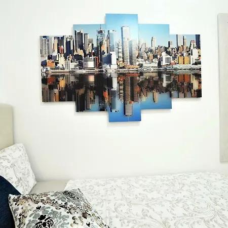 Townhouse On The 1st Line By Altamarhomes Apartament