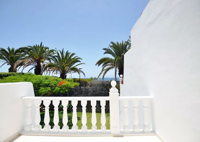 Townhouse On The 1st Line By Altamarhomes Costa Adeje (Tenerife)