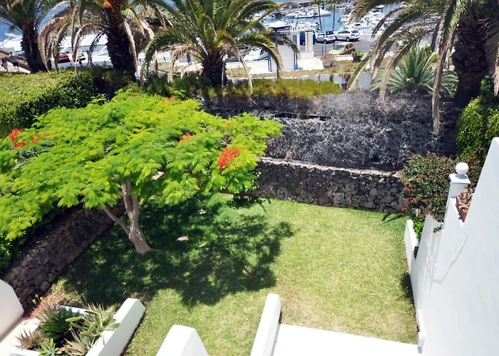 Townhouse On The 1st Line By Altamarhomes *